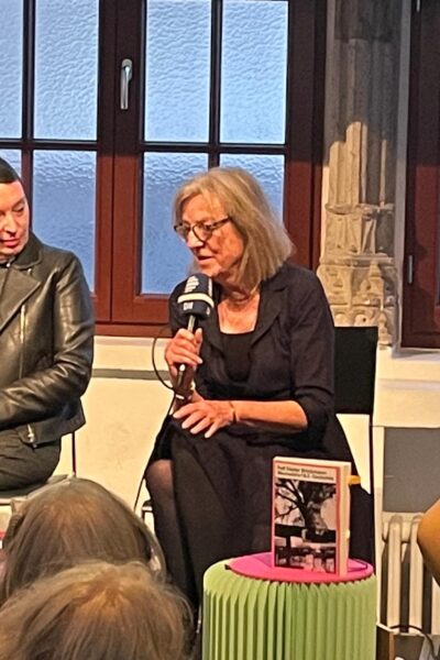Die Schriftstellerin Linda Pfeiffer